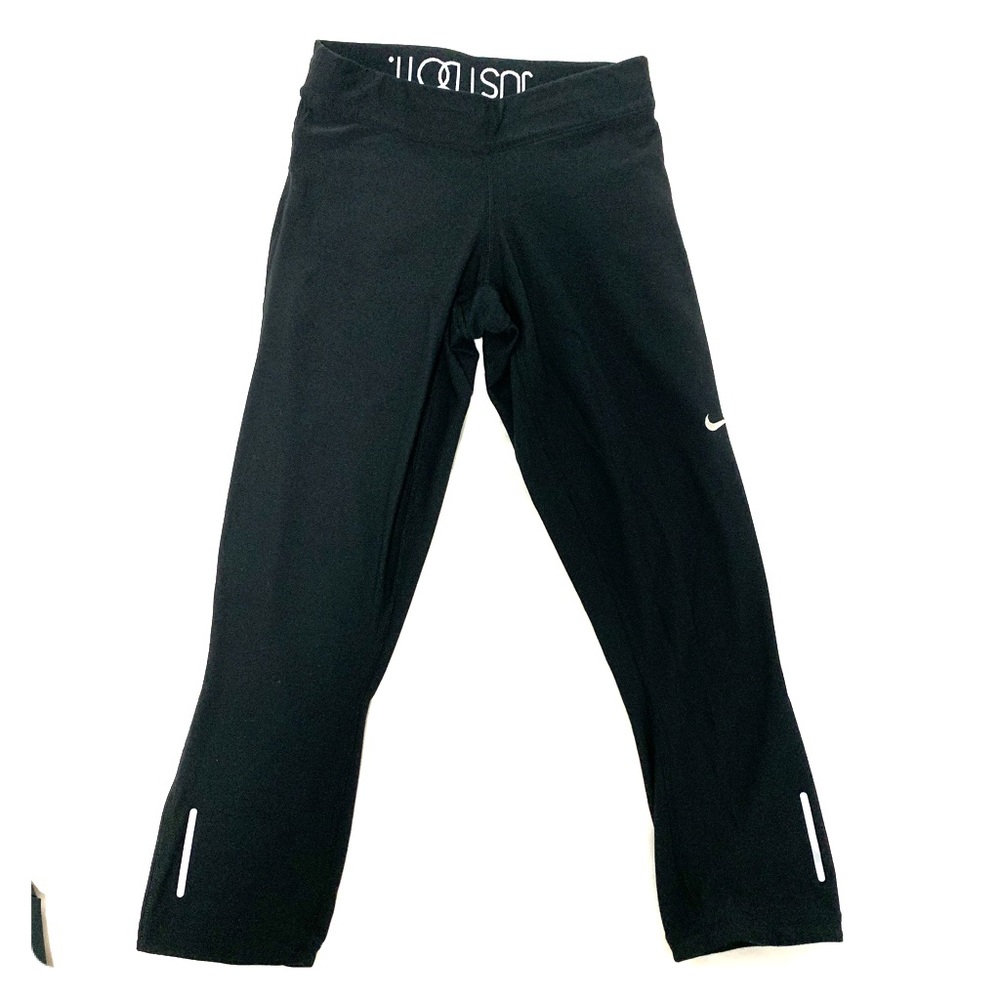 Nike Cropped Dry-Fit Leggings